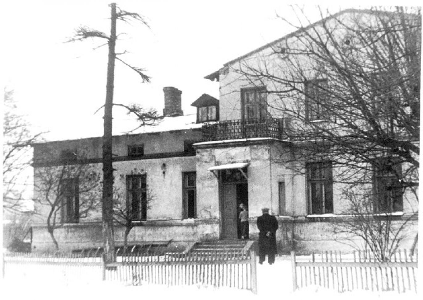 Pierwsza siedziba szkoły  przy ulicy Kilińskiego 14
