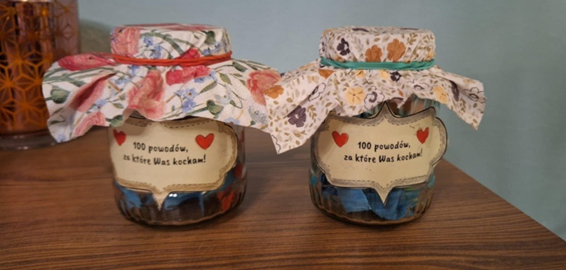 Ozdobne słoiki wdzięczności dla babci dziadka