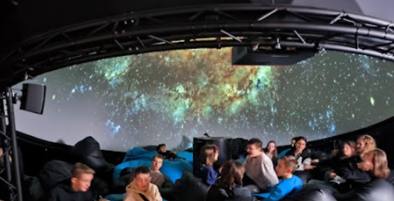 planetarium seans filmowy